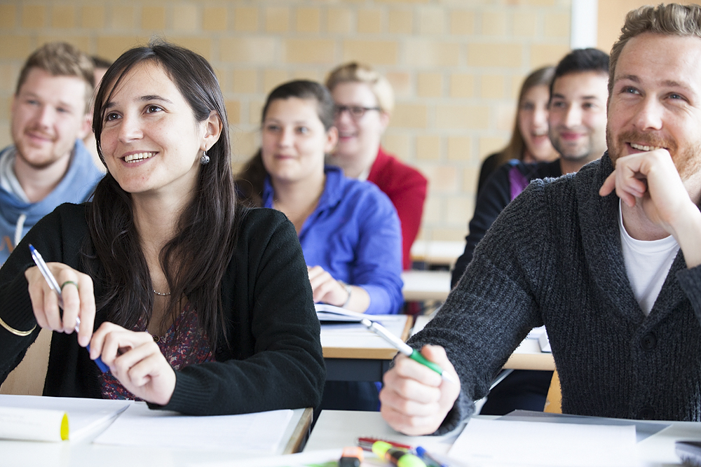 Studierende in einem Bauingenieur-Seminar